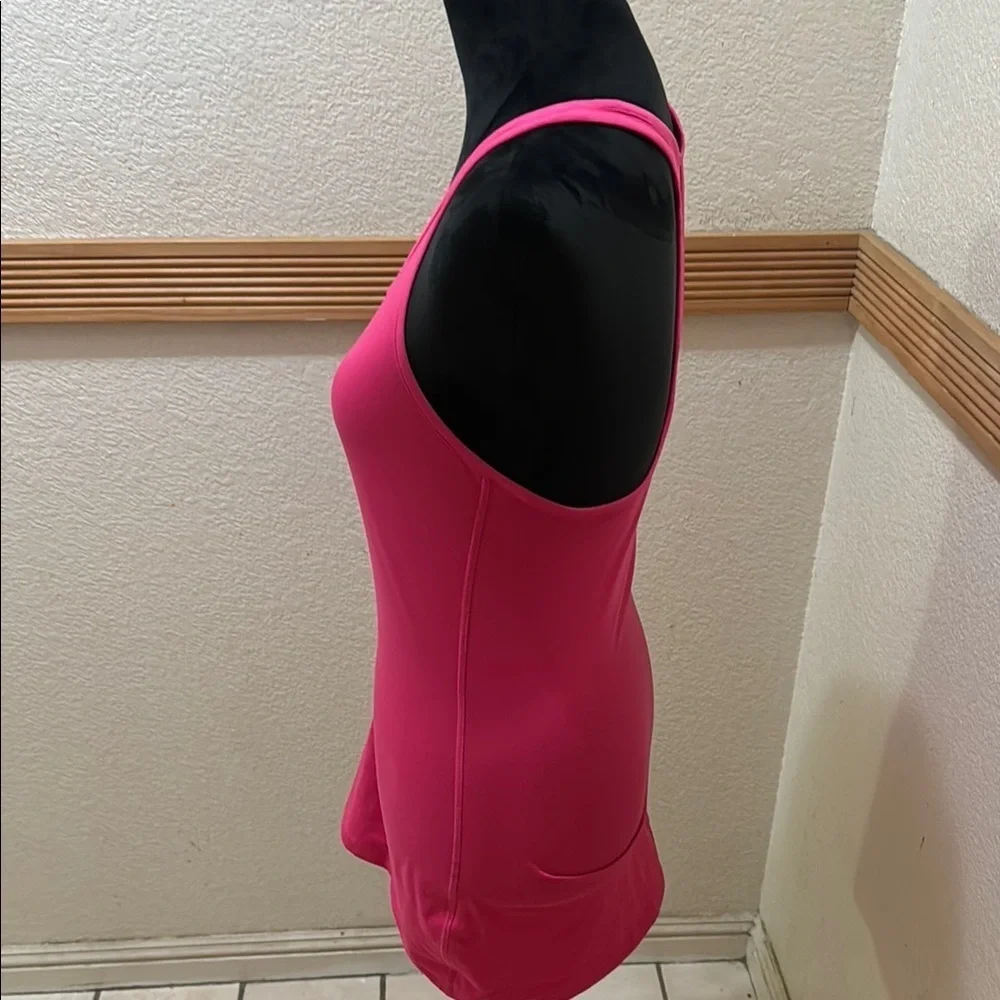 Bundle of 2 Nike Women's Pink and Coral Tank Tops Size S!!